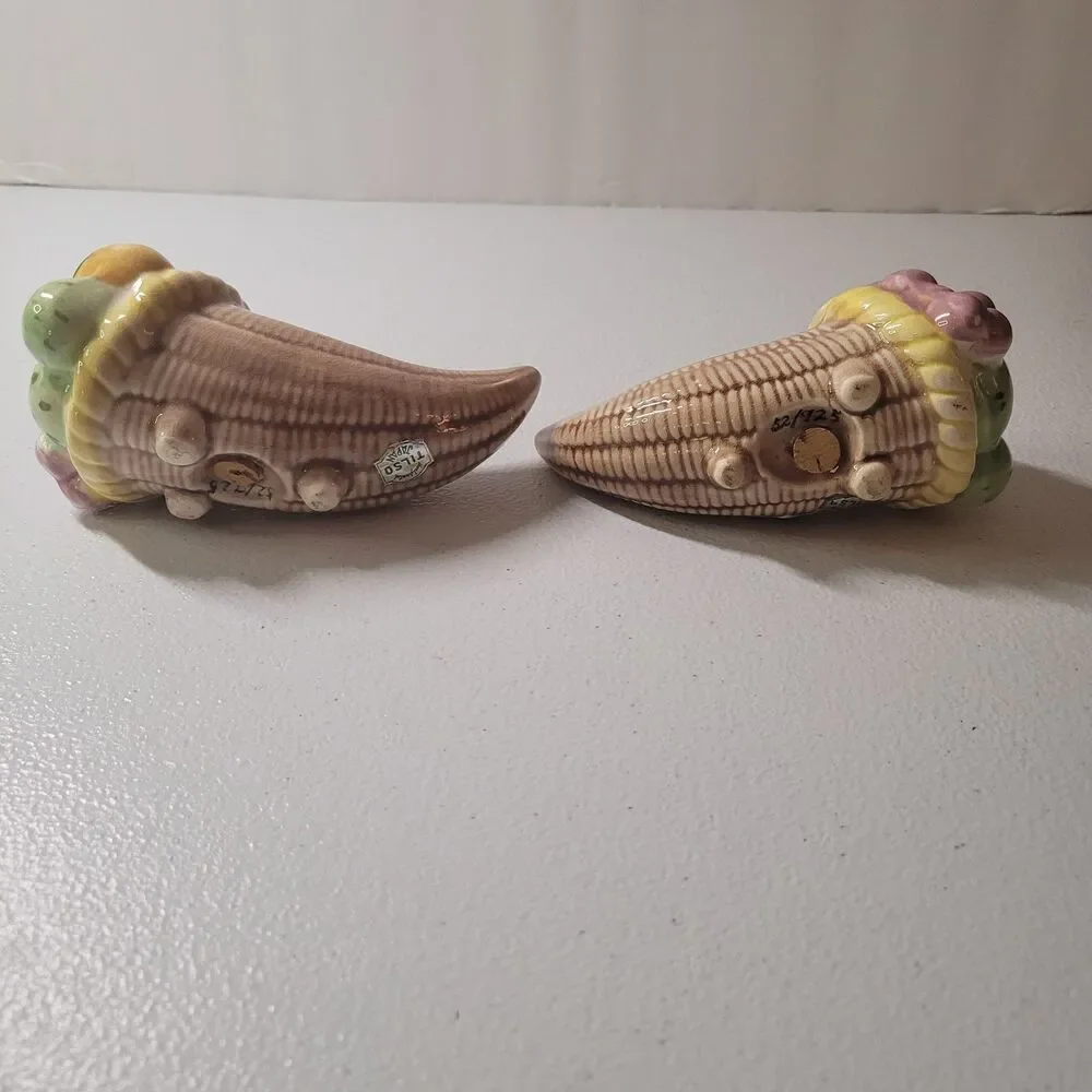Tilso Japan Cornucopia Fruit Basket Salt & Pepper Shakers • Vintage Ceramic